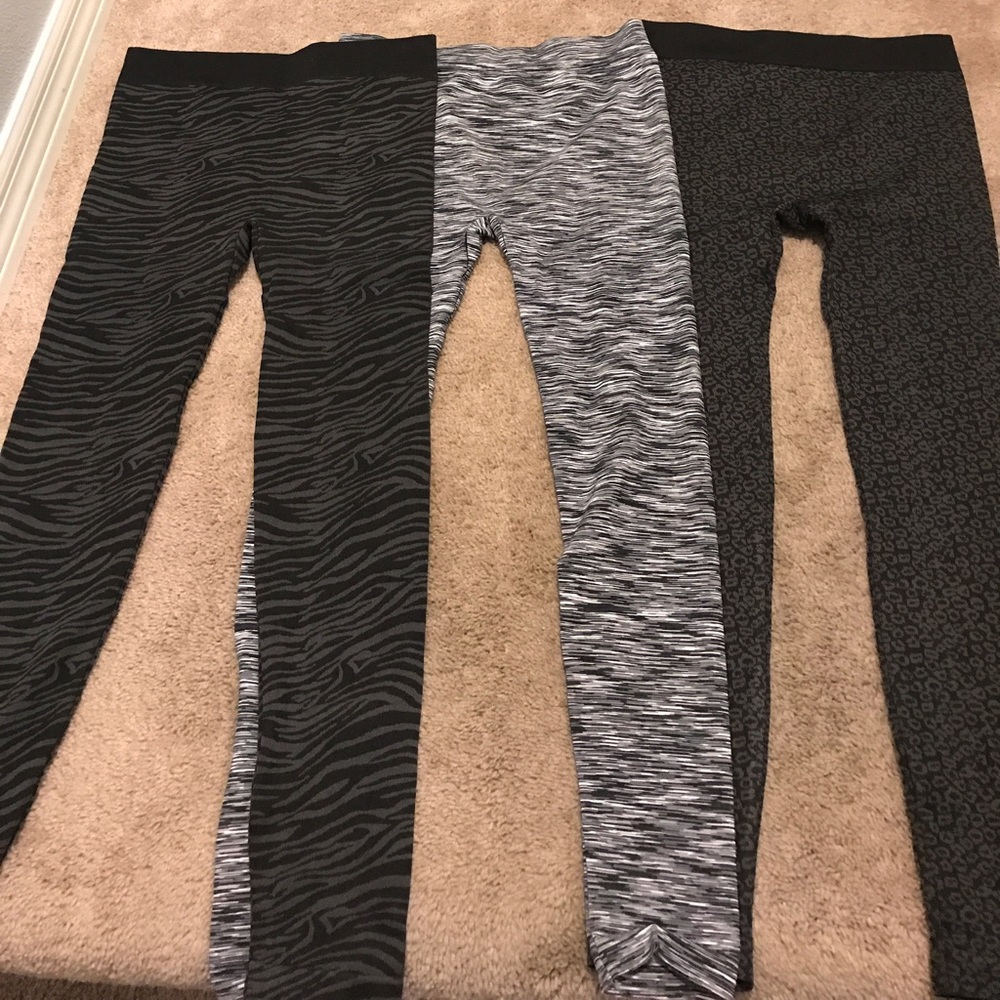 💕BUNDLE of THREE Cute George Leggings!