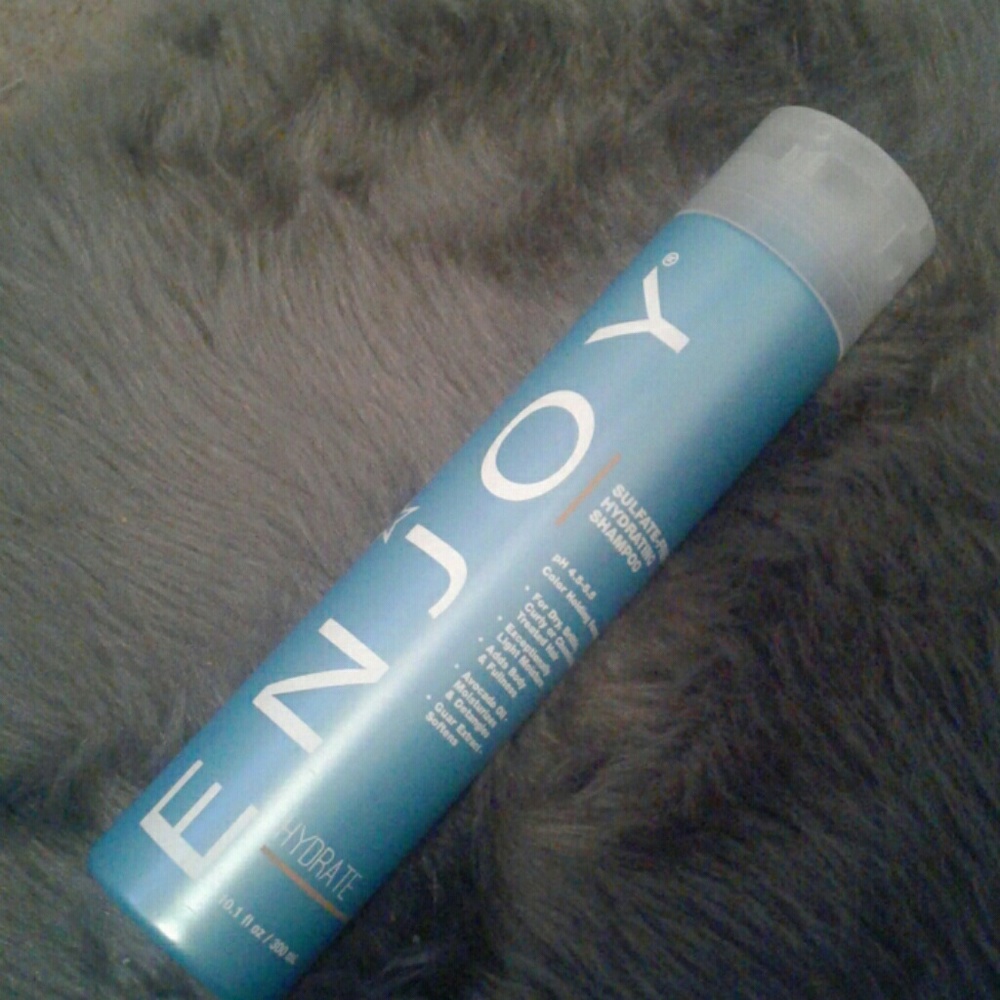 Enjoy Hydrating Shampoo