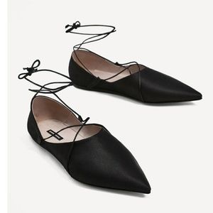 BNWT 🎉SALE🎉Lace-Up Flat Satin Shoes