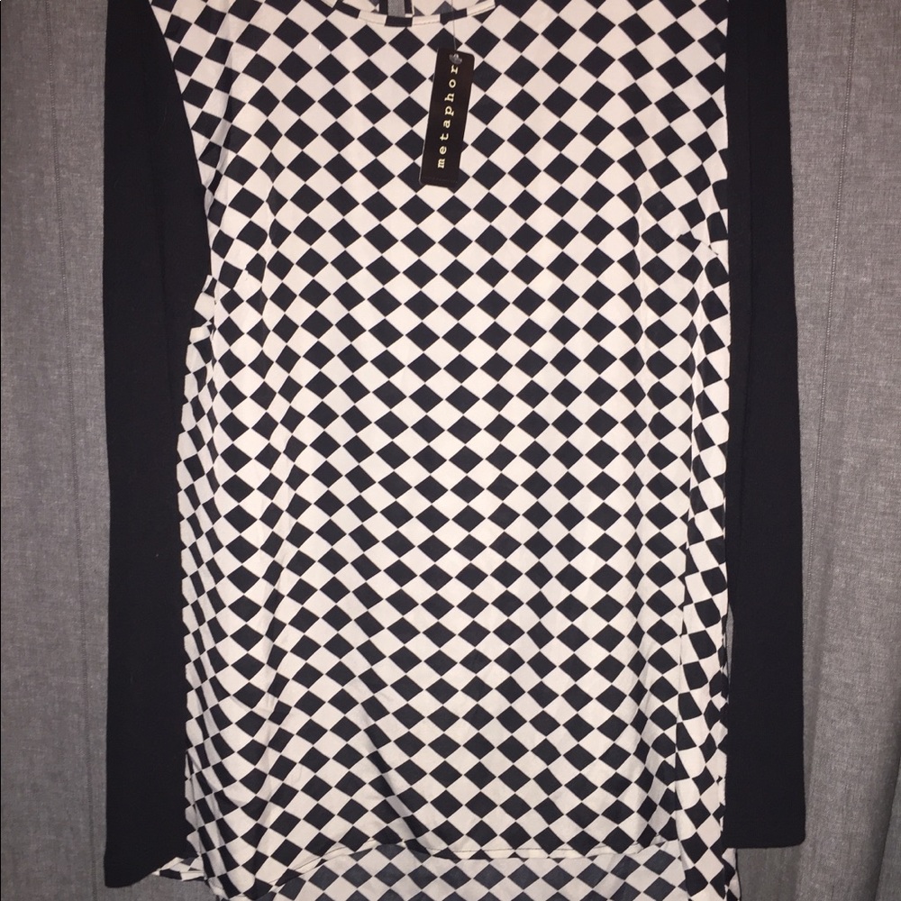 ☘NWT Long sleeve patterened shirt☘