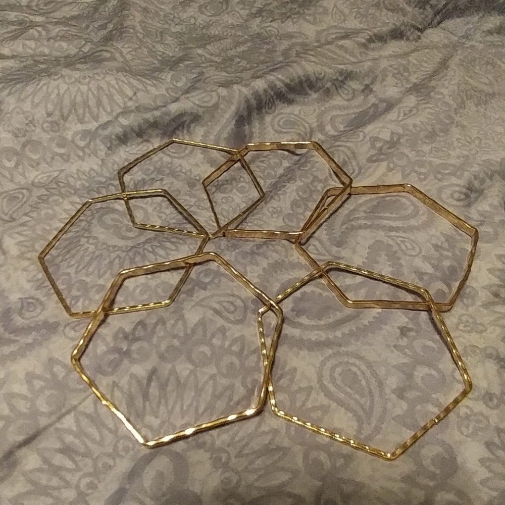Set of 6 bangle bracelets