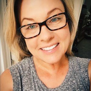 Meet your Posher, Irena