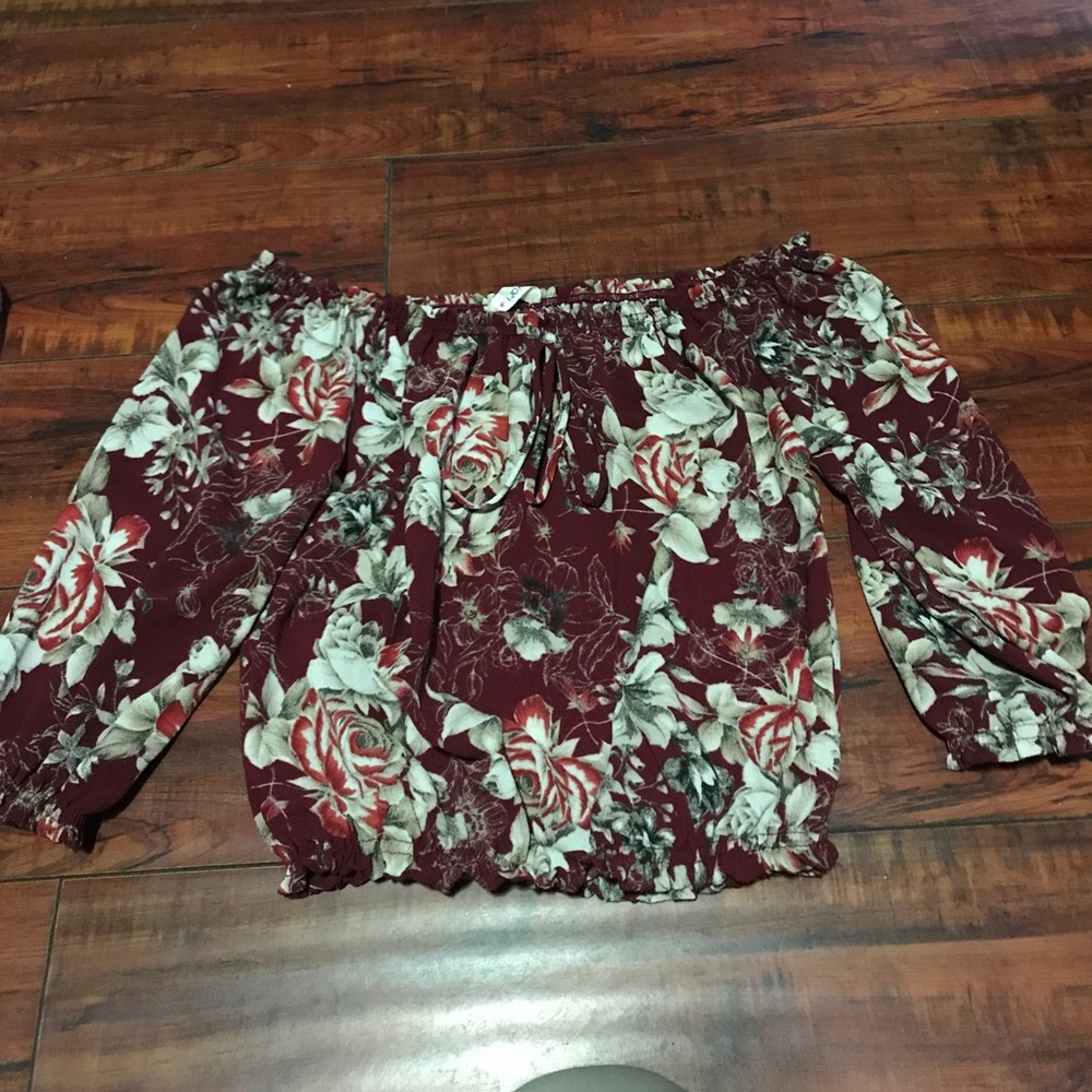 Off the shoulder Crop Top