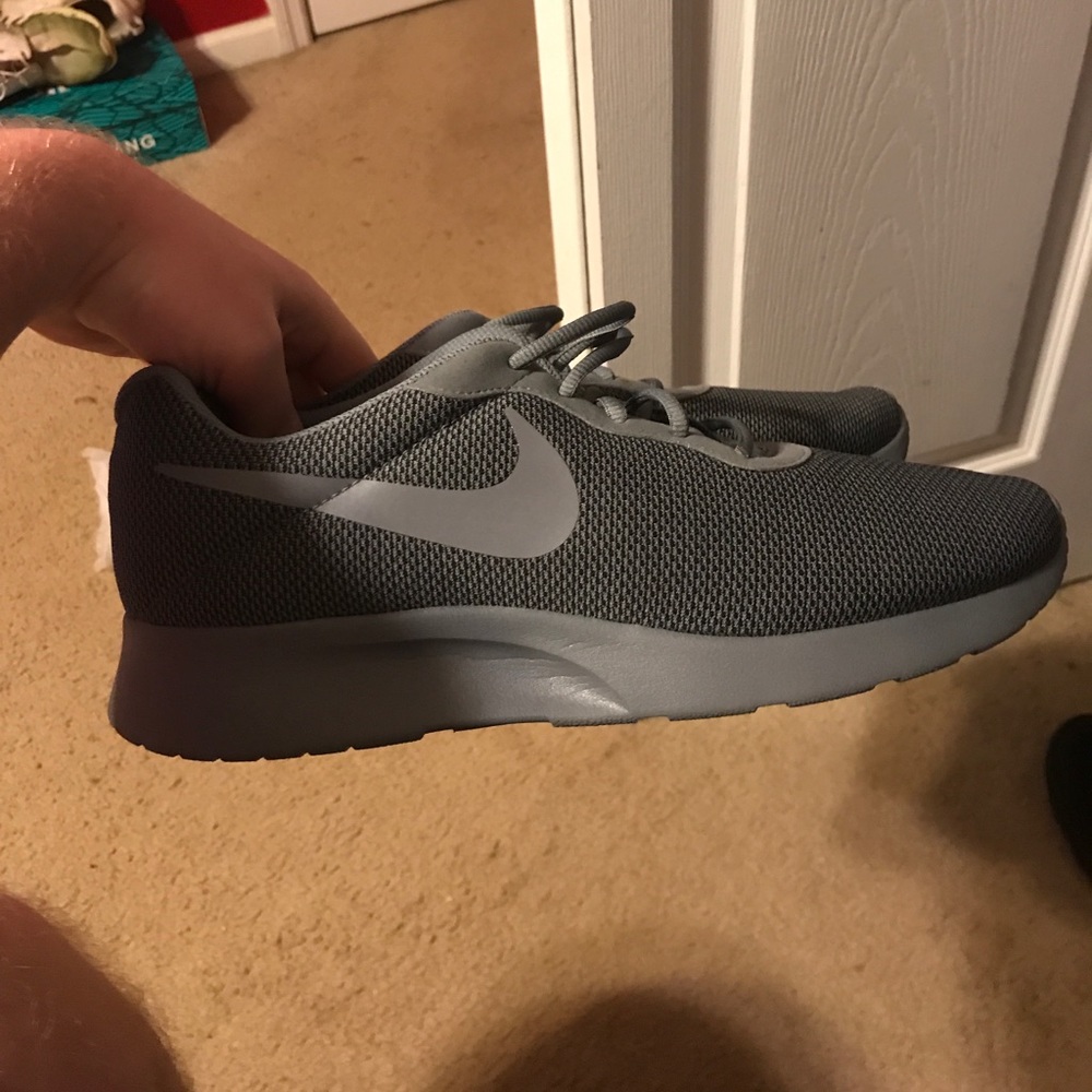 Nike kaishi