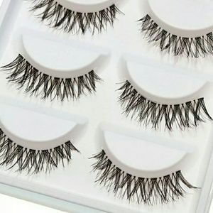 Pack of 5prs of wispy lashes