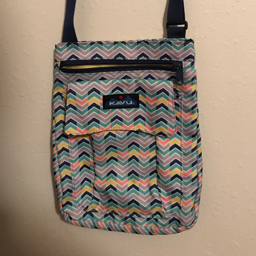Kavu Chevron Crossbody
