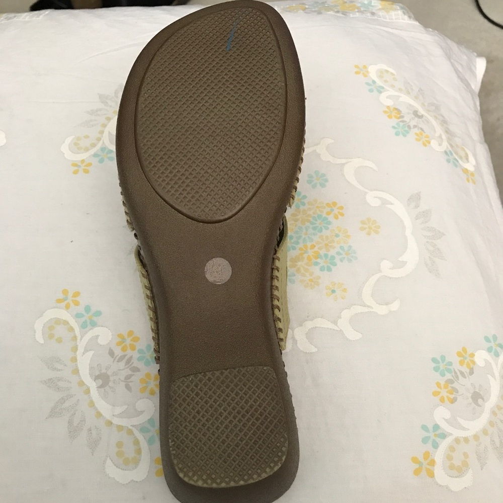 Lady's shoes