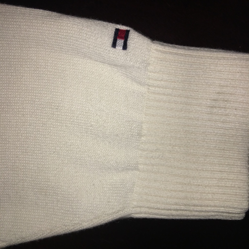 Tommy Hilfiger white sweater - Picture 5 of 6