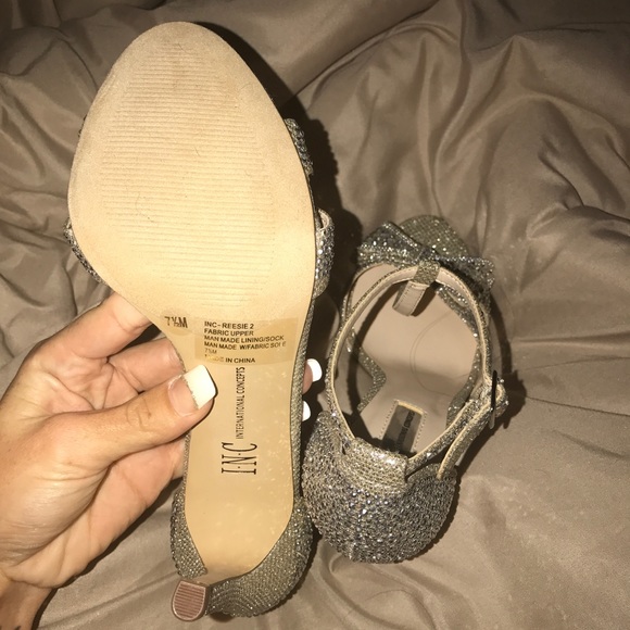 INC heels - Picture 4 of 4