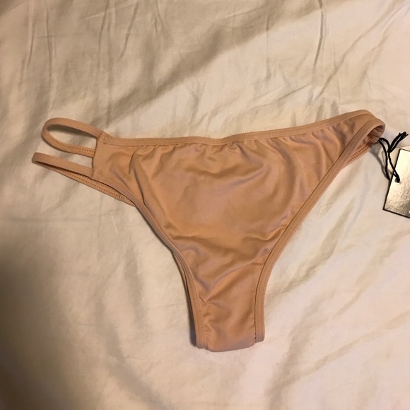 Nude bikini bottom - Picture 2 of 2