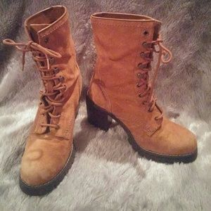 Colin Stuart suede leather lace up tan boots