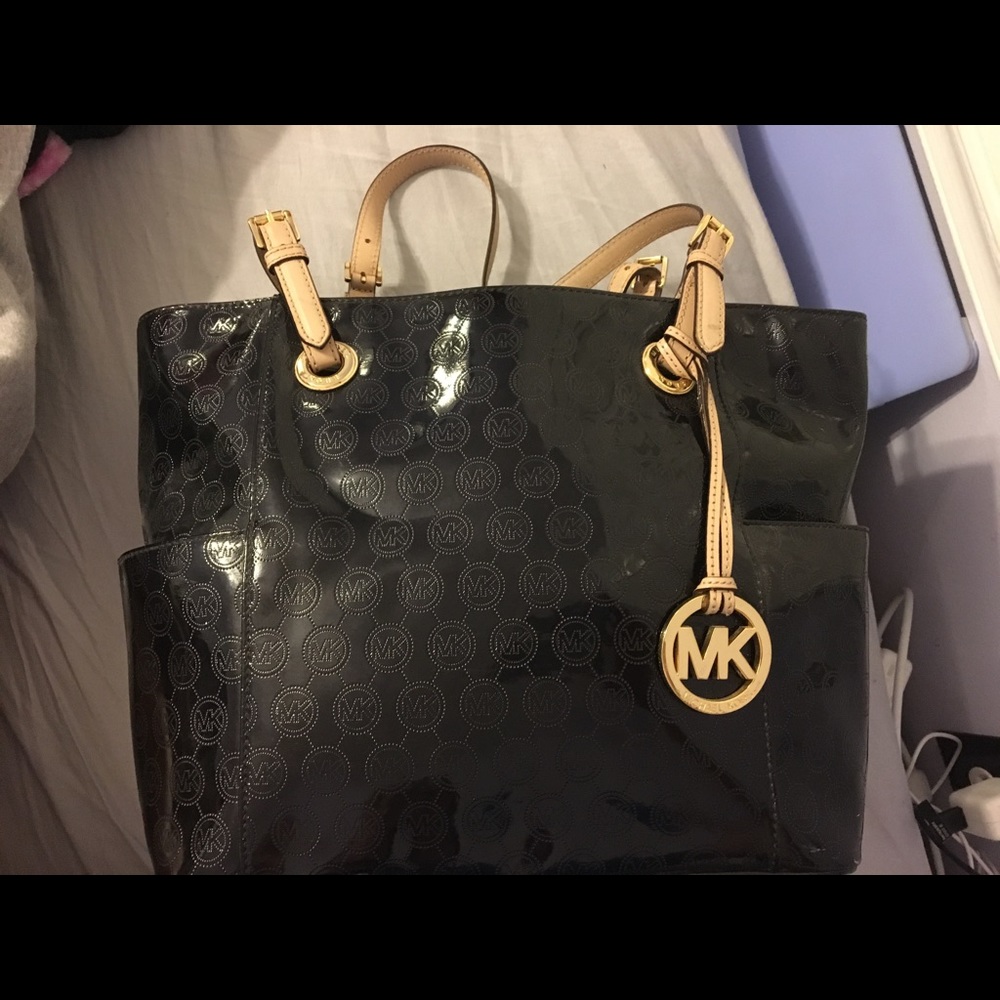 Real Micheal Kors purse