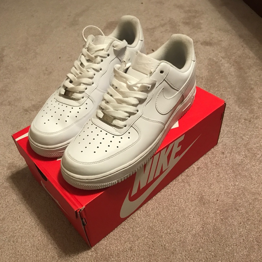 Nike Air Force One Low (Negotiable)