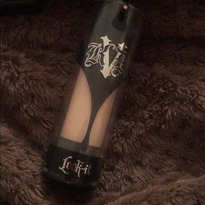 Kat Von D Lock-It Foundation