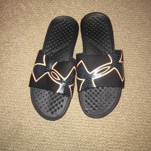 Under armour slides