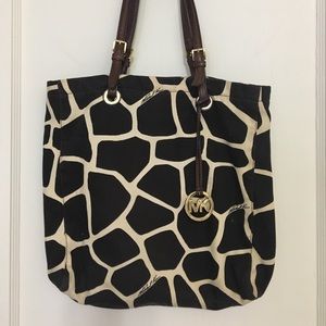 MICHAEL KORS GIRAFFE PRINT TOTE