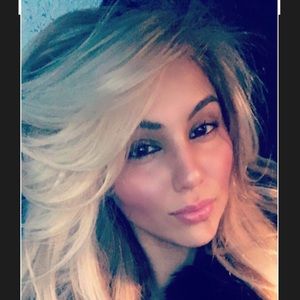 Meet your Posher, Amna