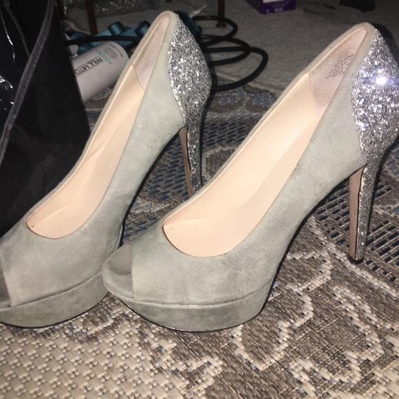 Heels - Picture 2 of 2