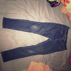Used: Size 8s American eagle jegging jeans