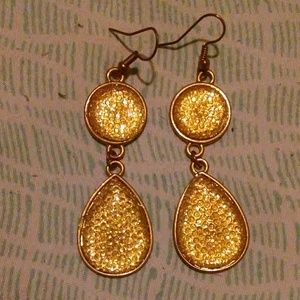GOLD DANGLE EARRINGS