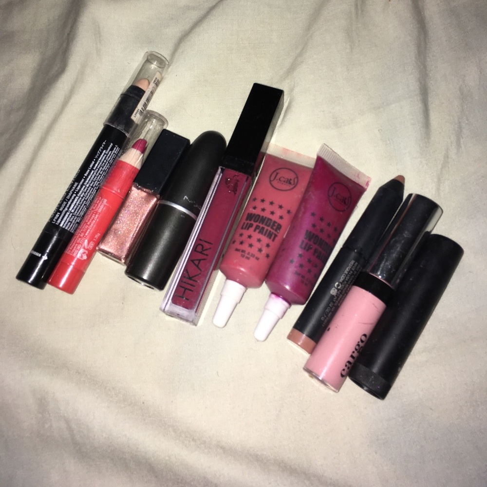 Lipgloss/stick/primer bundle!