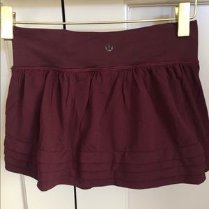 Lululemon maroon skort. Size 2/4