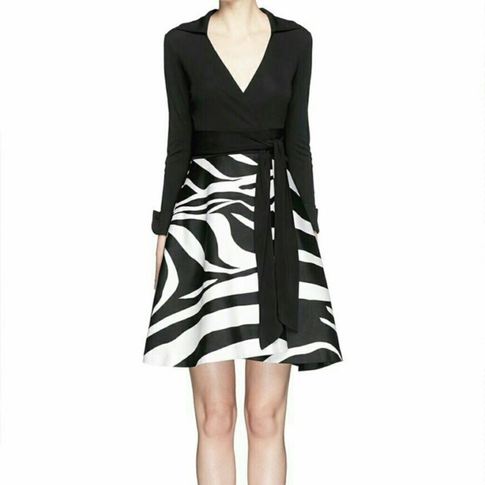 Price⬇️‼️Gorgeous DVF wrap dress - Picture 3 of 8