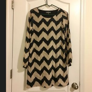 Chevron Tan/Beige & Black Dress, Size M