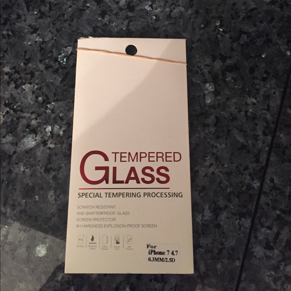 Tempered Glads protection screen for iPhone 7