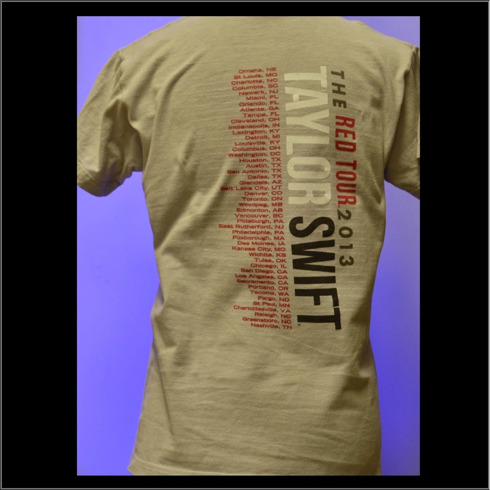 Taylor Swift Tee - Picture 2 of 3
