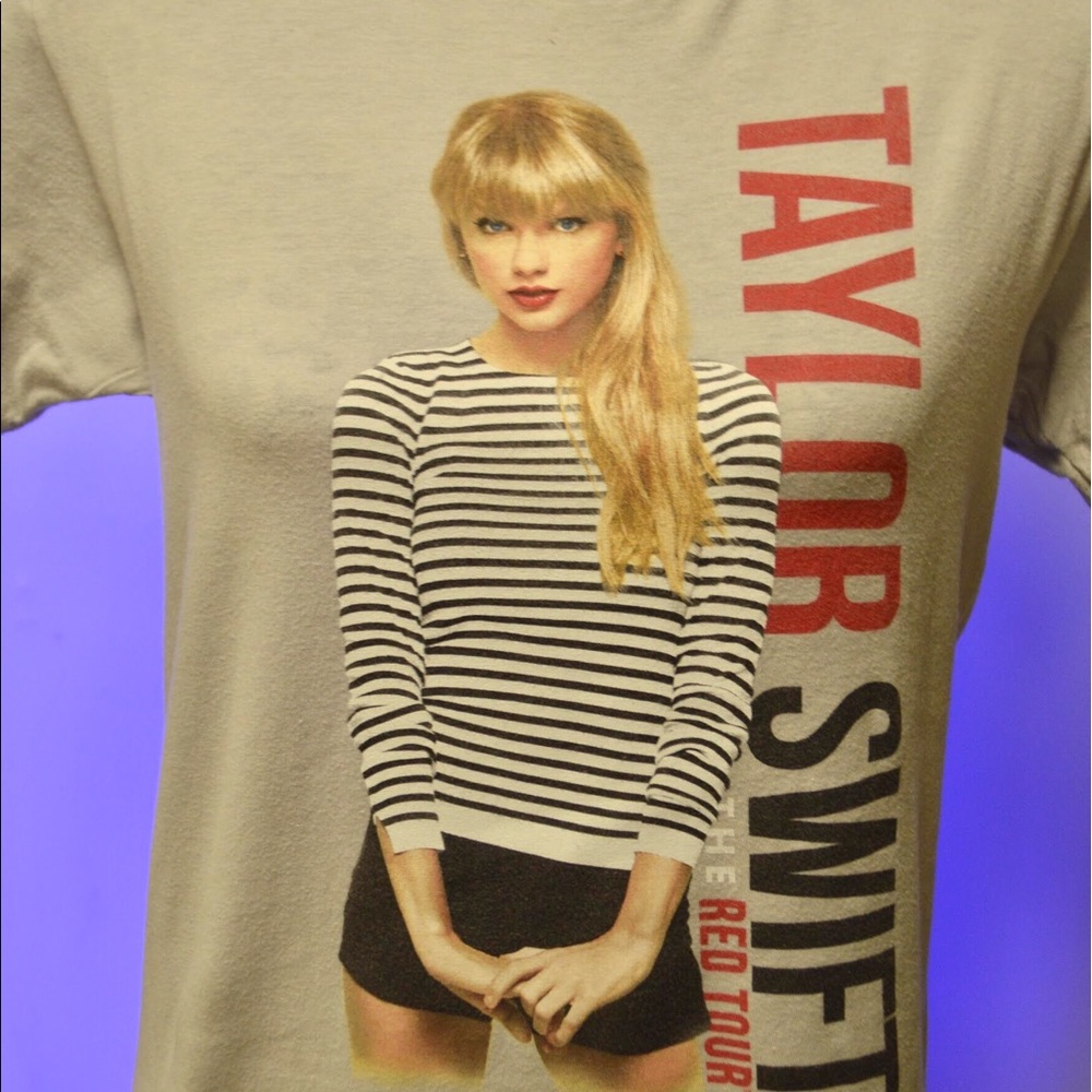 Taylor Swift Tee - Picture 3 of 3