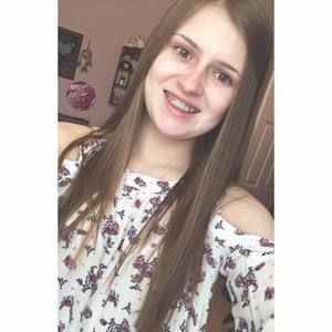 Meet your Posher, Chloe