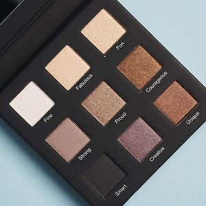 NWT REAL HER EYE SHADOW PALETTE