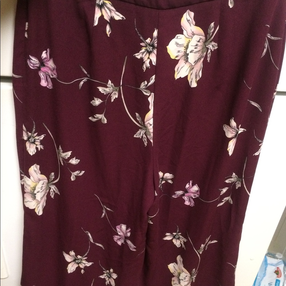 Flowy 3/4 capri dress pants