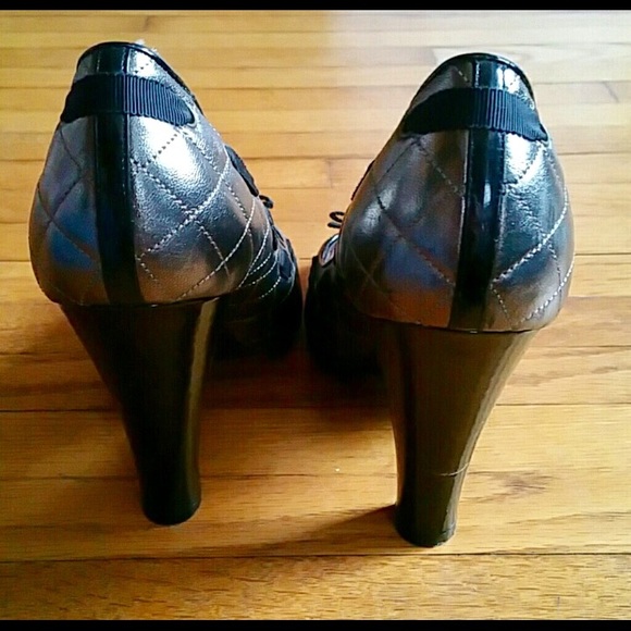 Sale! 20% off! Marc Jacobs quilted open toe Heels - Picture 3 of 7