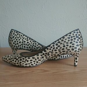 Calf hair, leopard print pumps.