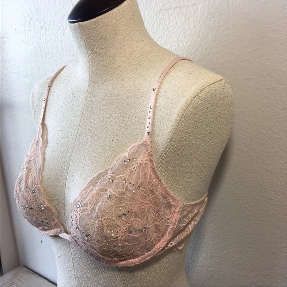 Victoria's Secret Angels Classic Lace Bling Bra - Picture 2 of 6