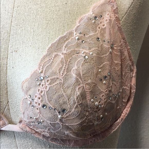 Victoria's Secret Angels Classic Lace Bling Bra - Picture 4 of 6