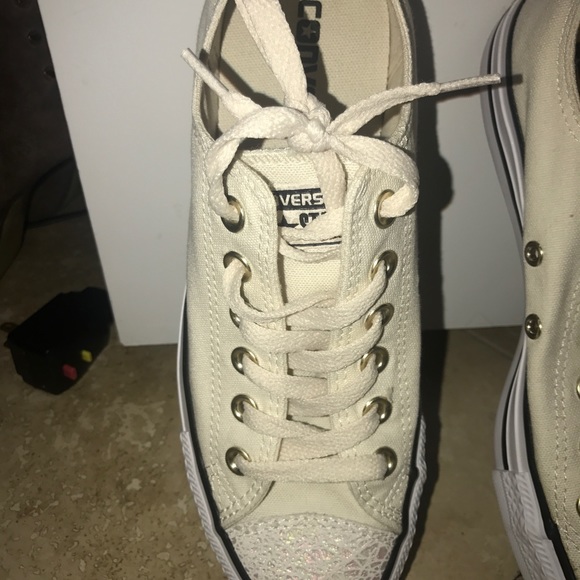 Converse all stars cream with lace material - Picture 1 of 5