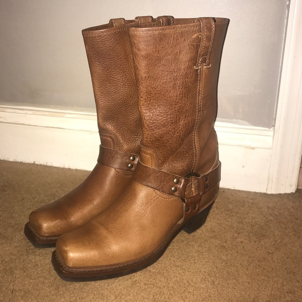 great condition Frye boots size 9.5