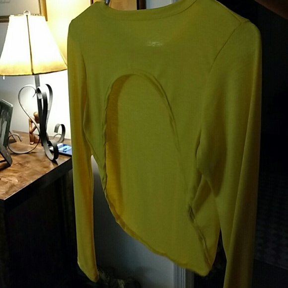 Shirt - Picture 2 of 3