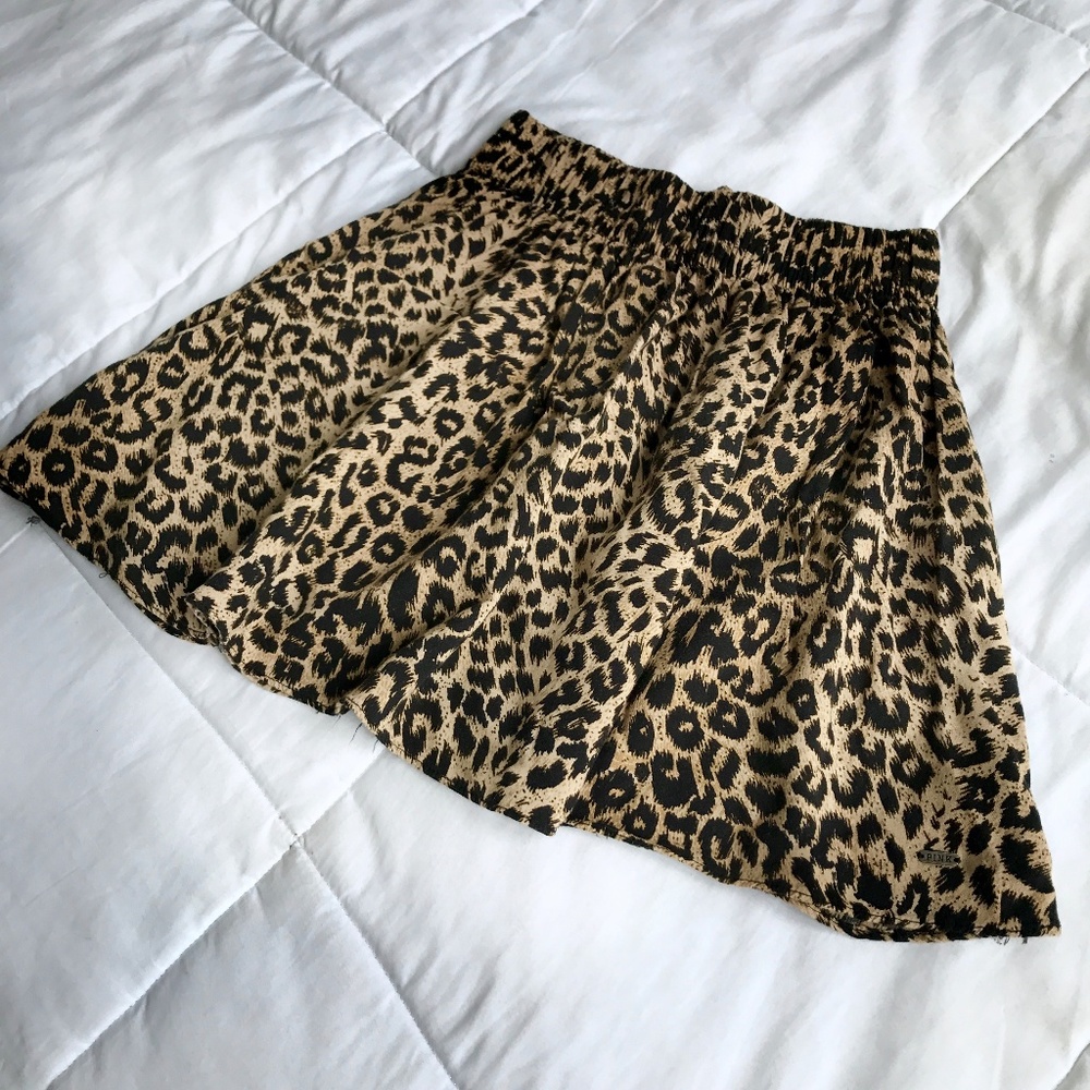VDAY ♥️  PINK Leopard Skater Skirt XS
