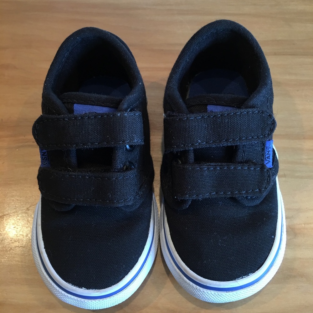 Black Velcro strap Vans size 5 $17.00