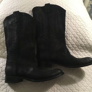NWT Sartore black western style boots