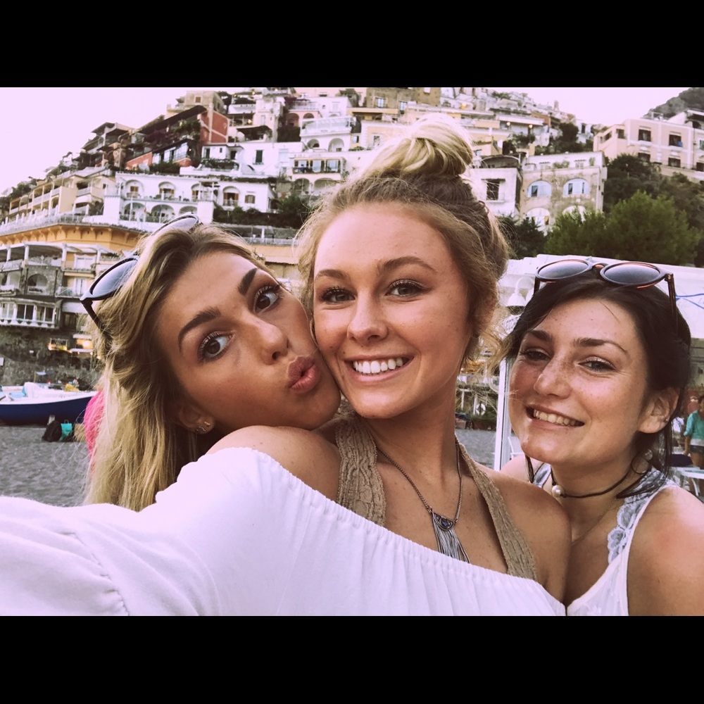 Meet your Posher, Taylor