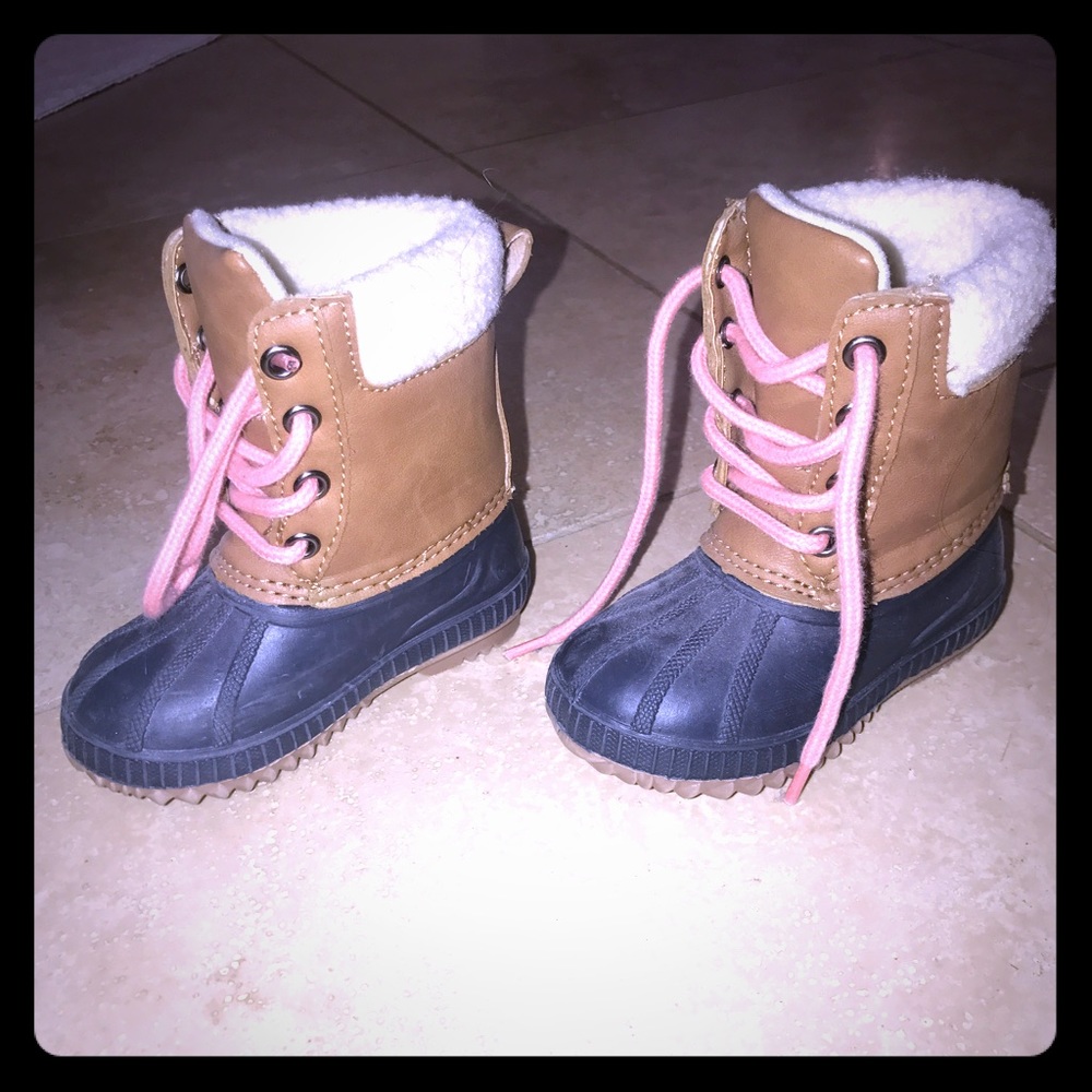 Gap toddler rain/snow boots