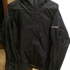 Columbia rain coat