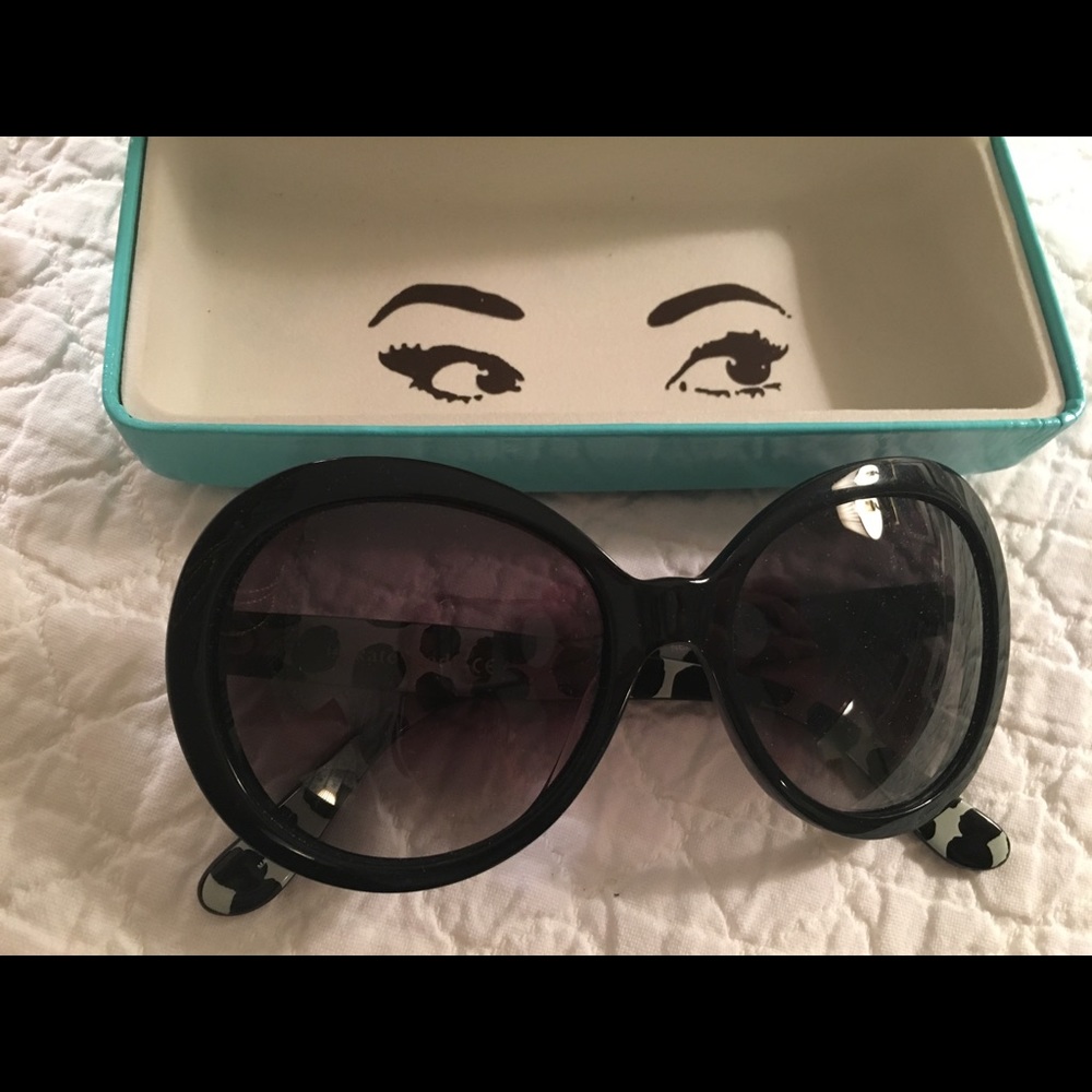 Never worn black Kate Spade Nerissa Sunglasses