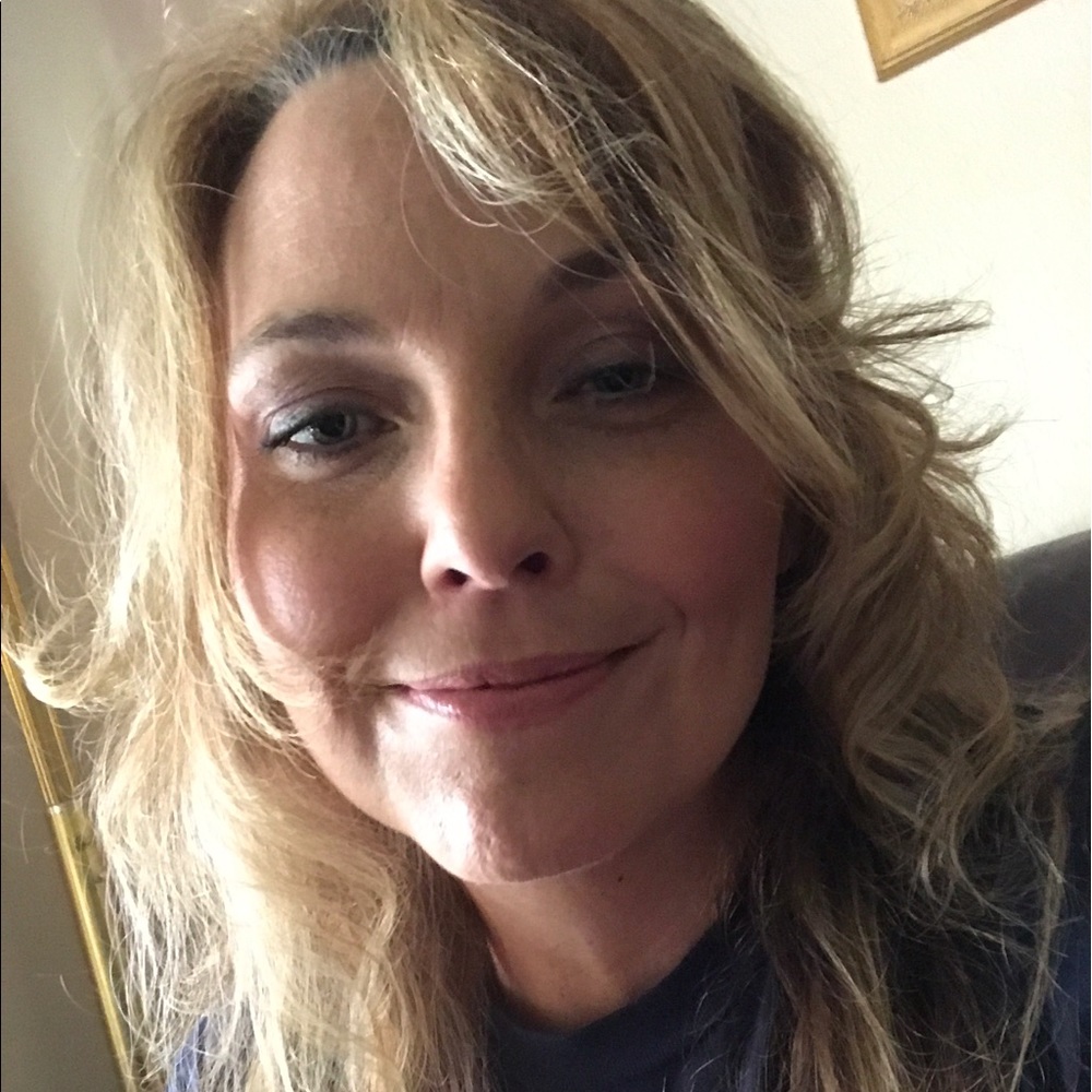 Meet your Posher, Sheri