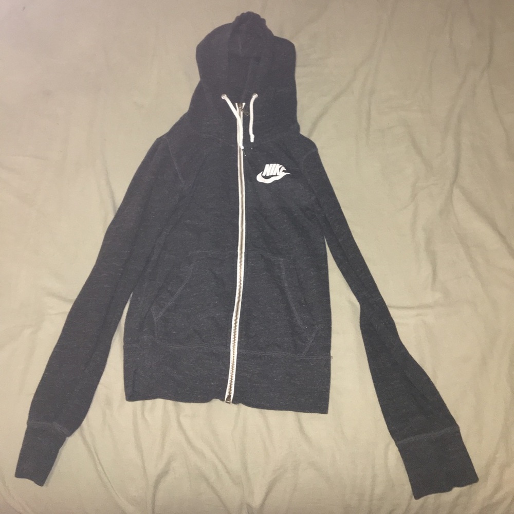 Super cute white nike jacket!
